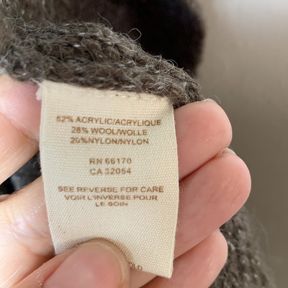 Free People Brown Crochet Scallop Cape Wrap Wool Blend Sweater Size Small - Picture 7 of 8